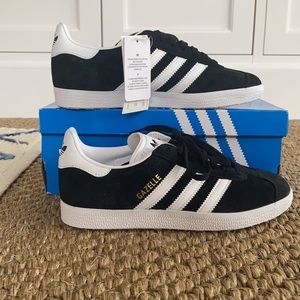 Black Adidas Gazelles